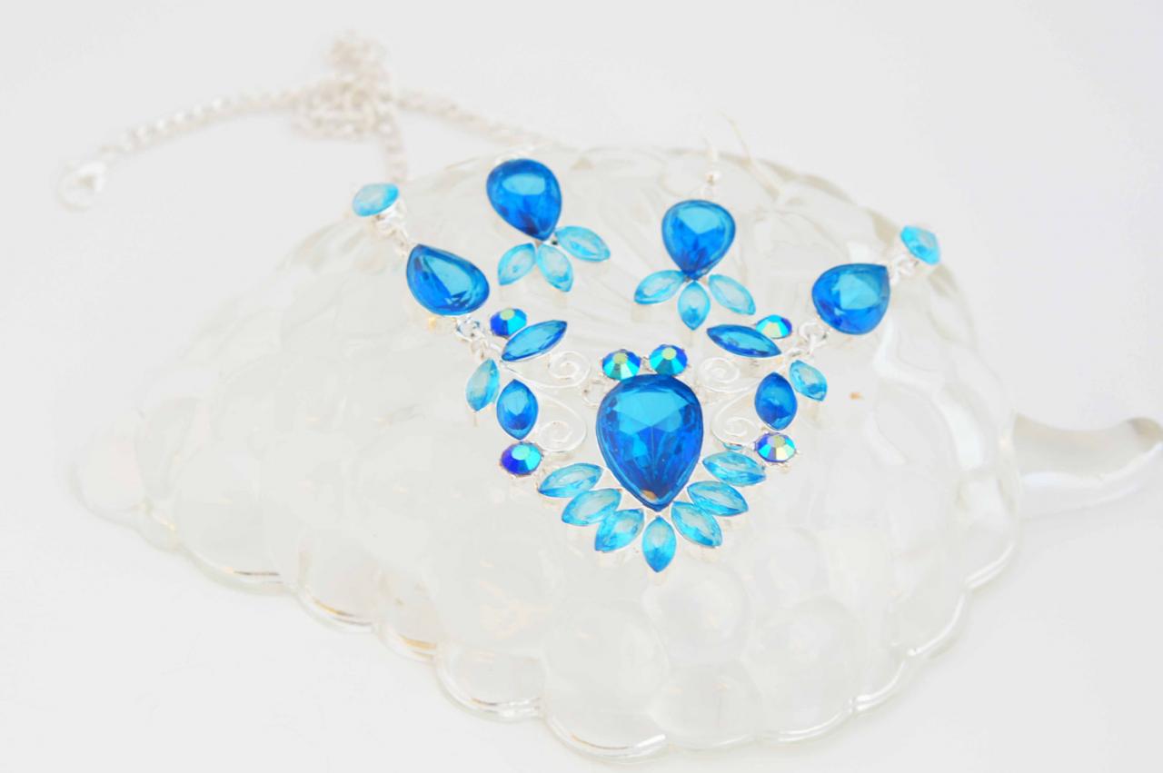 Milanblocks Emi-precious Stone Gemstone Necklace Eearing Set Flower Round Fine-jewelry Cut Statement Elegant Sparkling Necklace
